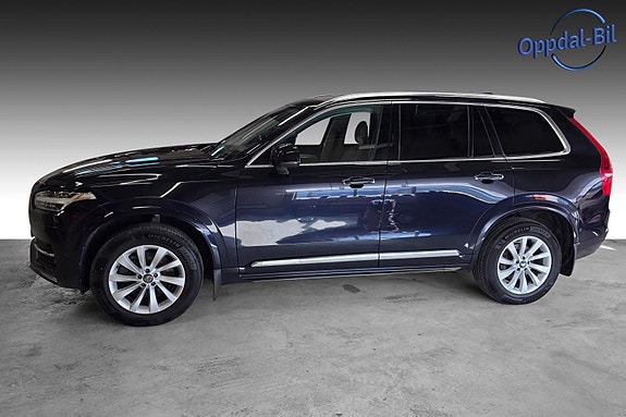 Volvo XC90 4 of 5