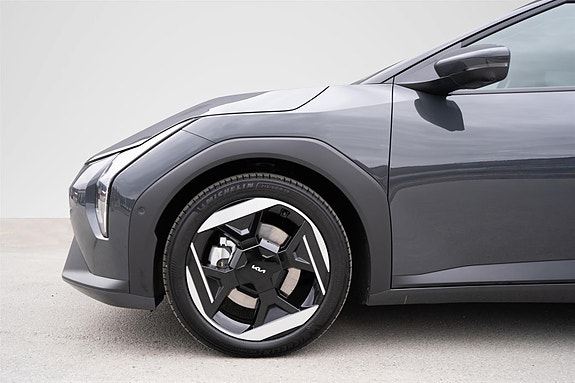 Kia EV4 9 of 30