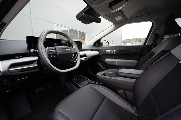 Kia EV4 14 of 30