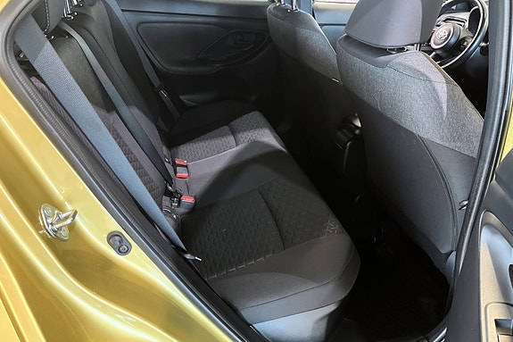 Toyota Yaris Cross 3 of 5