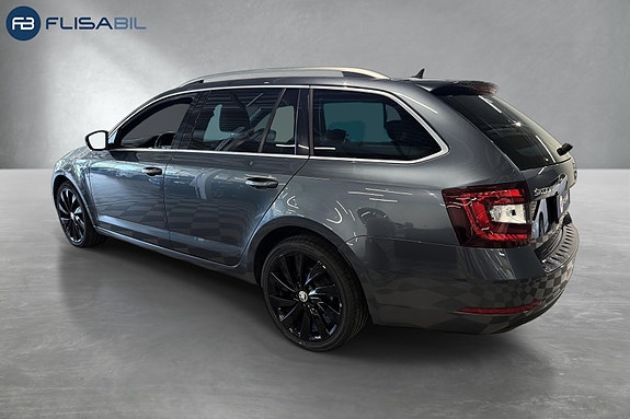 Skoda Octavia 5 of 5