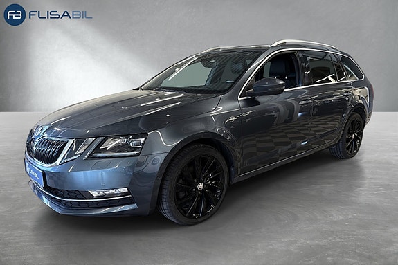 Skoda Octavia 2 of 5