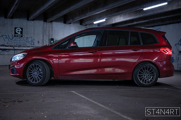 BMW 218d 2 of 21