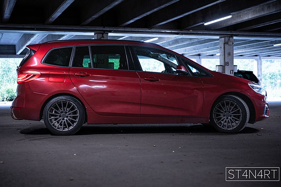 BMW 218d 6 of 21