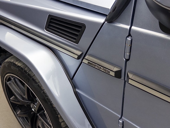 Mercedes-Benz G55 20 of 30