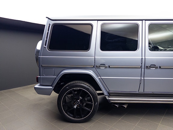 Mercedes-Benz G55 23 of 30