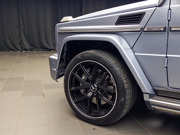 Mercedes-Benz G55 19 of 30