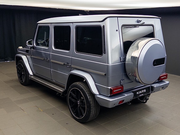 Mercedes-Benz G55 9 of 30