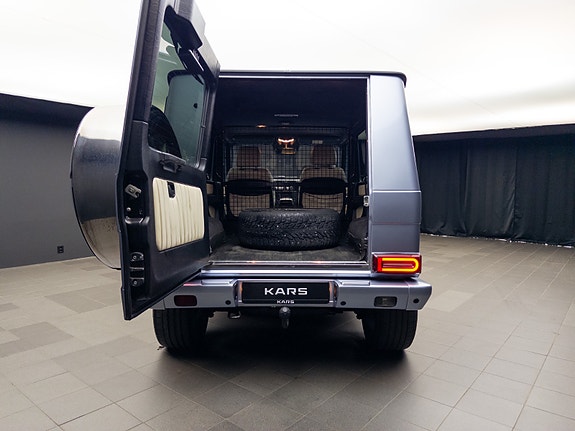 Mercedes-Benz G55 12 of 30