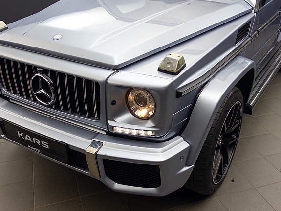 Mercedes-Benz G55 15 of 30