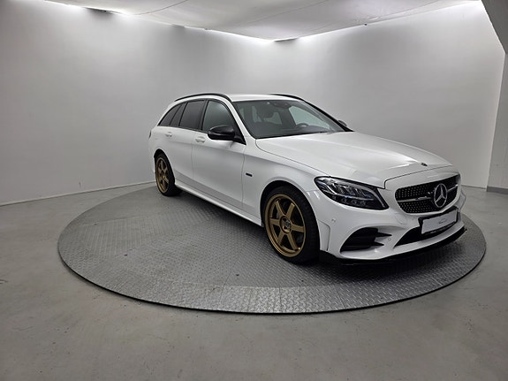 Mercedes-Benz C-Klasse 3 of 5