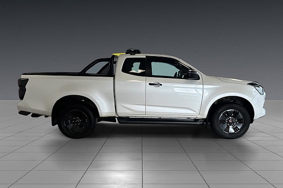Isuzu D-max 4 of 5
