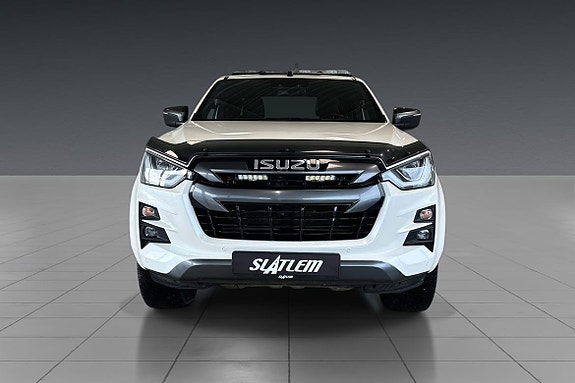 Isuzu D-max 2 of 5