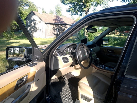 Land Rover Range Rover 9 of 13
