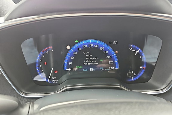 Toyota Corolla 17 of 23