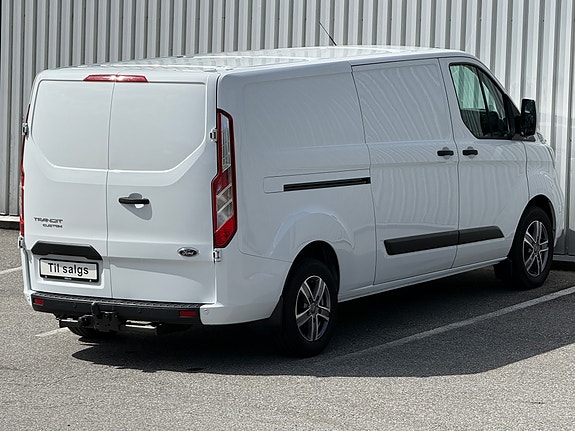 Ford Transit Custom 320L 5 of 5