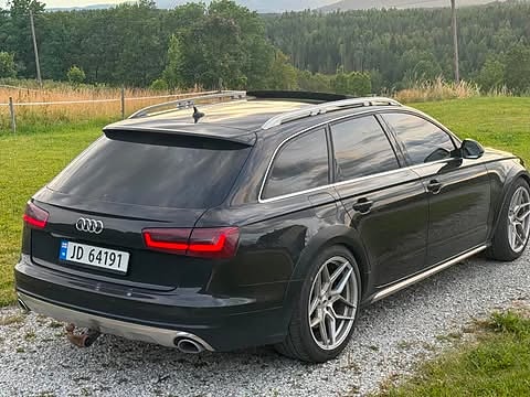 Audi A6 allroad 2 of 12