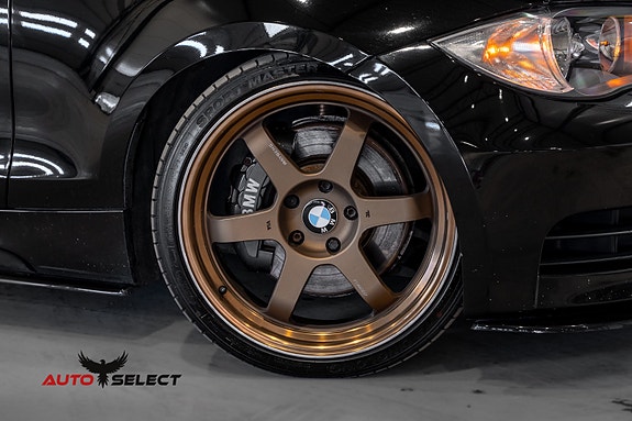 BMW 135i 3 of 30