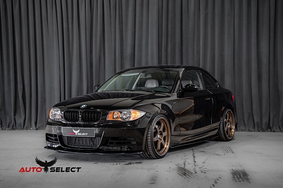 BMW 135i 6 of 30