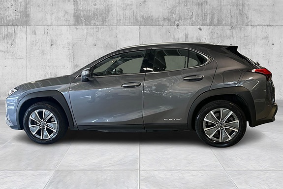 Lexus UX300e 2 of 11