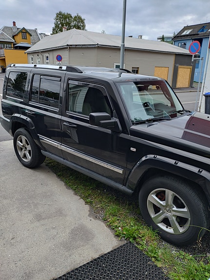 Jeep Commander 3 of 5