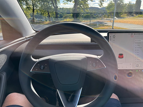 Tesla Model 3 15 of 26