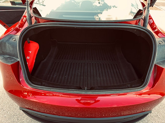 Tesla Model 3 22 of 26