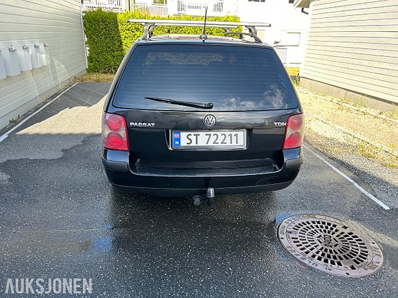 Volkswagen Passat 4 of 5