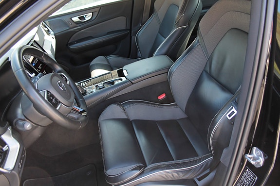 Volvo S60 7 of 16