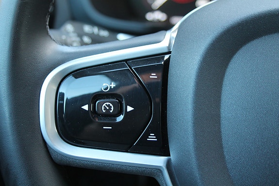 Volvo S60 12 of 16