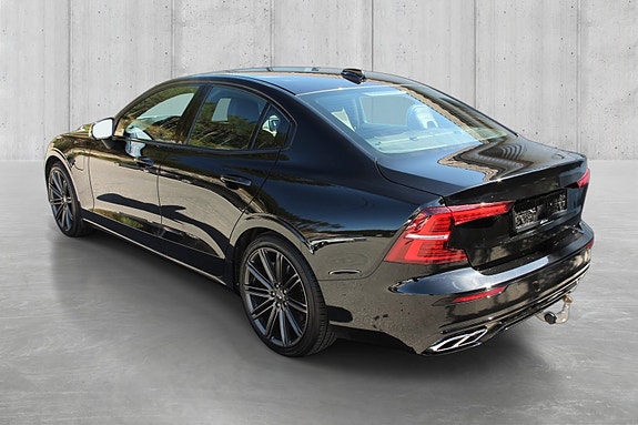 Volvo S60 3 of 16