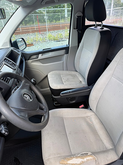 Volkswagen Transporter 13 of 30