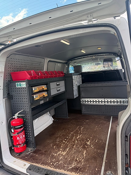 Volkswagen Transporter 6 of 30