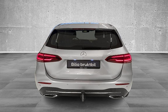Mercedes-Benz B180 7 of 30