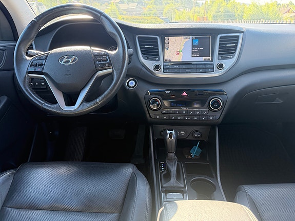 Hyundai Tucson 16 of 24