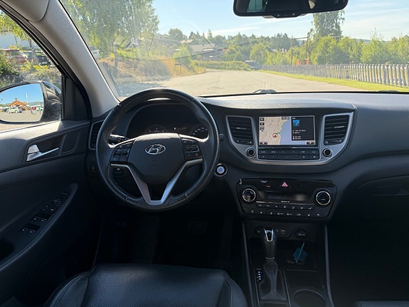 Hyundai Tucson 15 of 24