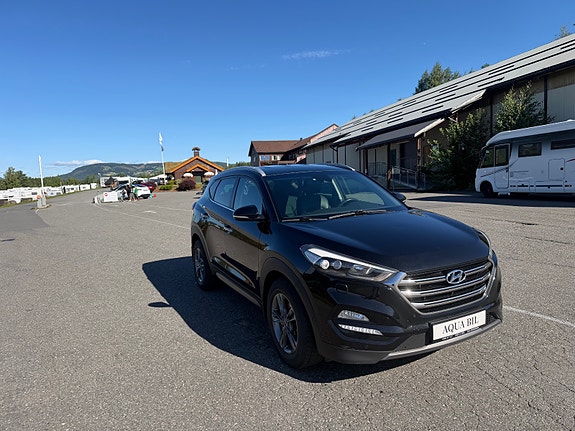 Hyundai Tucson 2 of 24