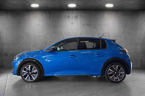 Peugeot e-208 2 of 5