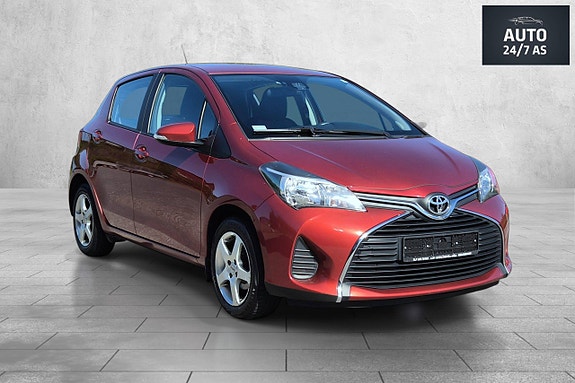 Toyota Yaris 6 of 30