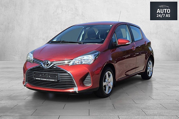Toyota Yaris 4 of 30
