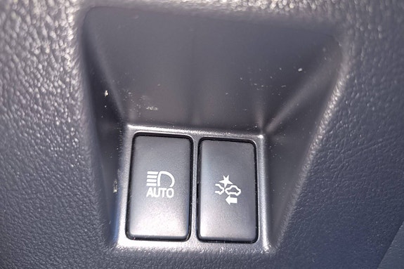 Toyota Yaris 27 of 30
