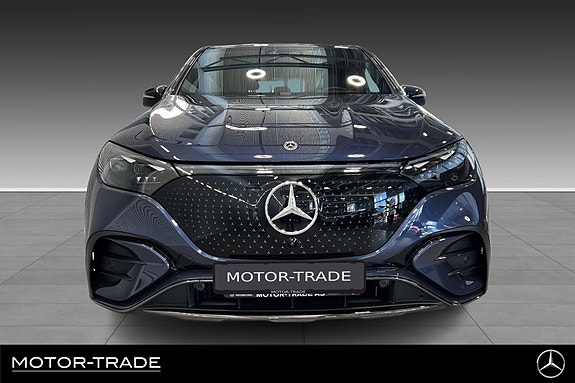 Mercedes-Benz EQE SUV 2 of 5