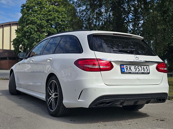 Mercedes-Benz C180 8 of 30