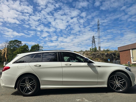 Mercedes-Benz C180 7 of 30