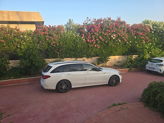 Mercedes-Benz C180 14 of 30