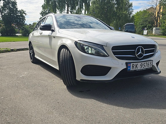 Mercedes-Benz C180 9 of 30
