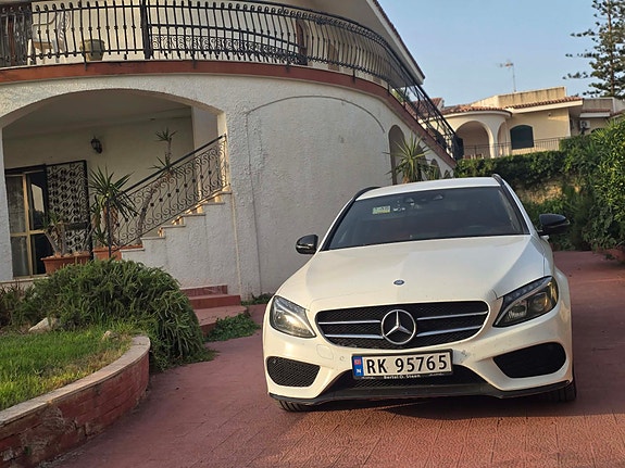 Mercedes-Benz C180 16 of 30