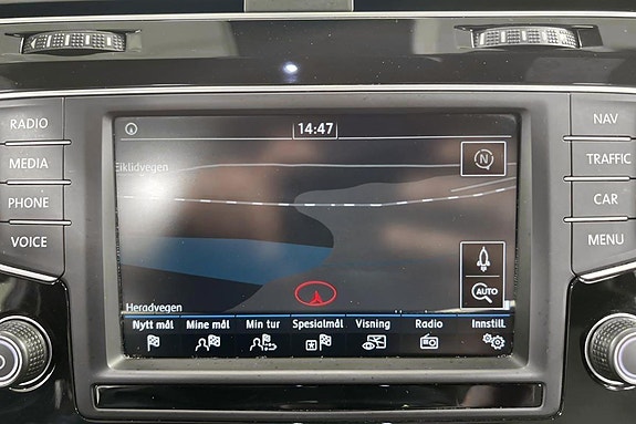 Volkswagen Golf VII 15 of 17