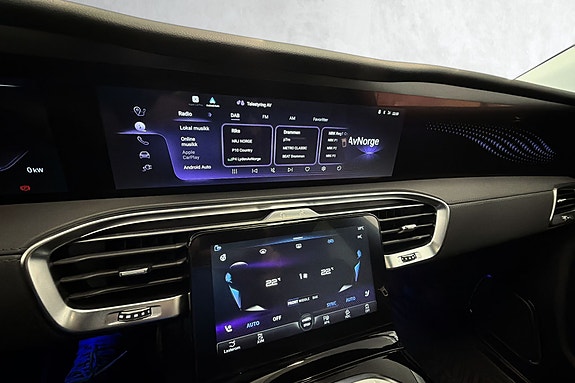 Digital instrumentering og infotainmentsystem med Apple CarPlay/Andriod Auto