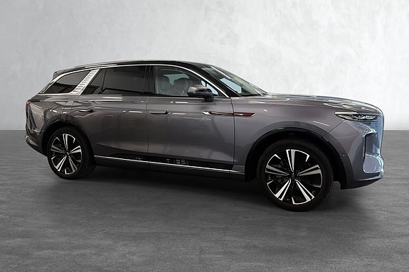 Moderne SUV-side med 21” Sommerhjul